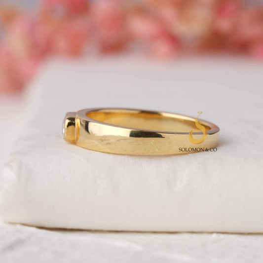 Single Diamond Round Dome Ring