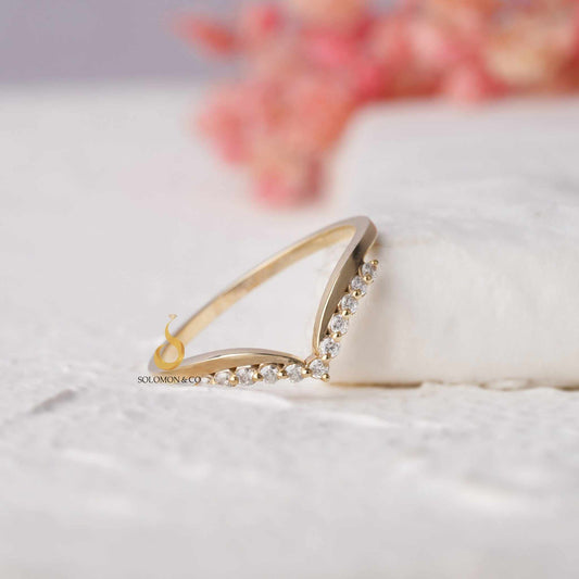 Delicate Thin Curve Wishbone Ring