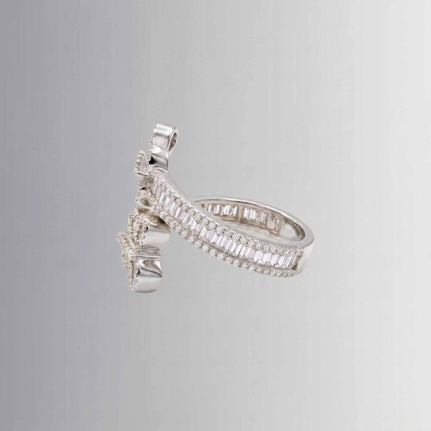 0.86 ctw diamond butterfly ring in 10K gold — render 4