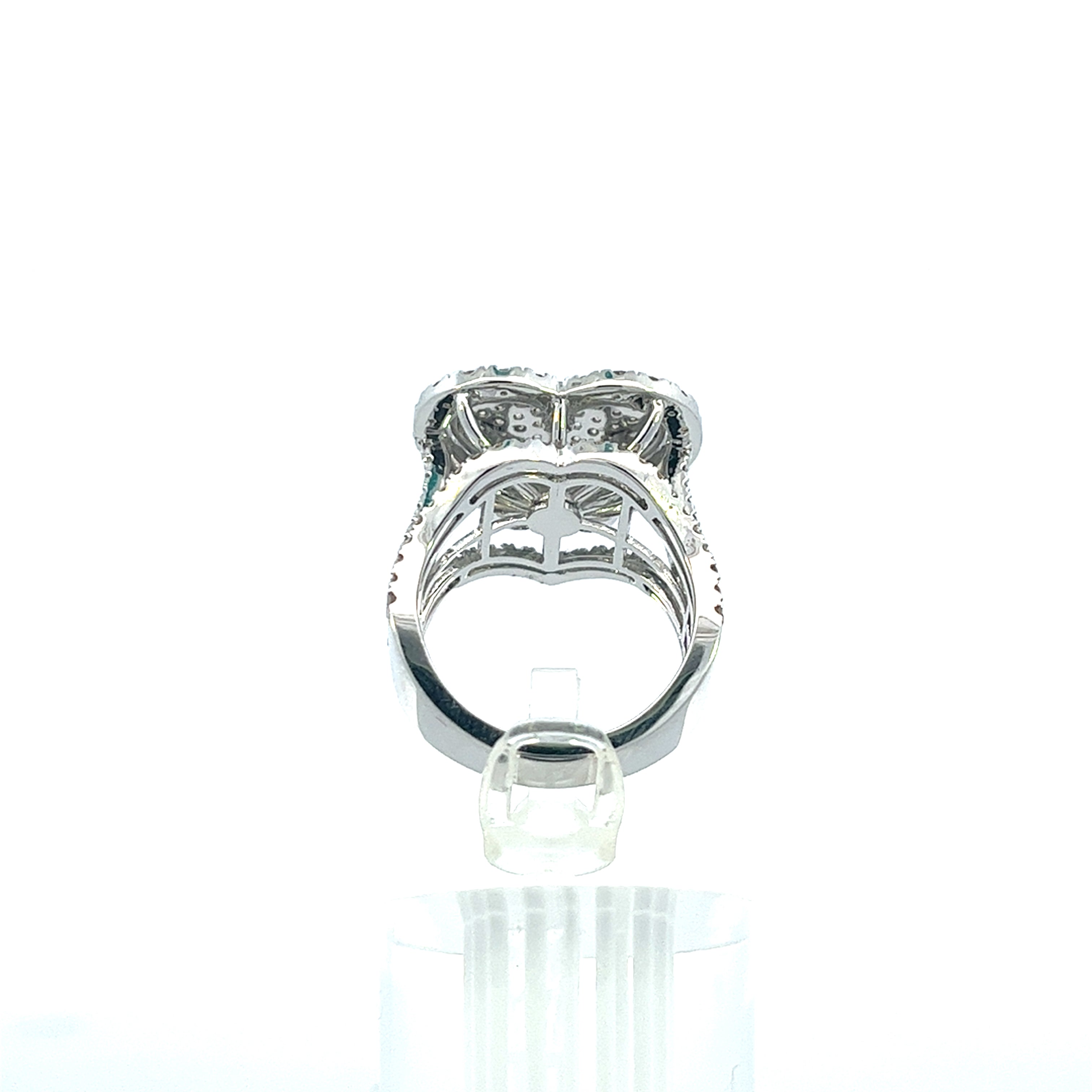 2.9CTW JUMBO DIAMOND HEART RING