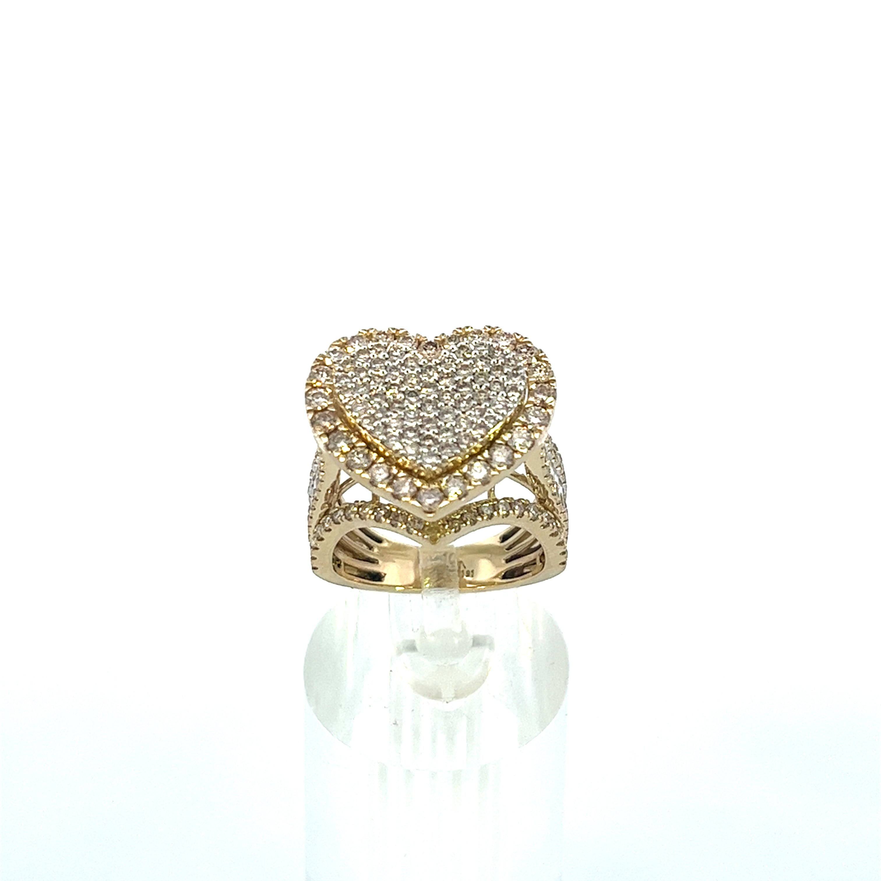 2.9CTW JUMBO DIAMOND HEART RING