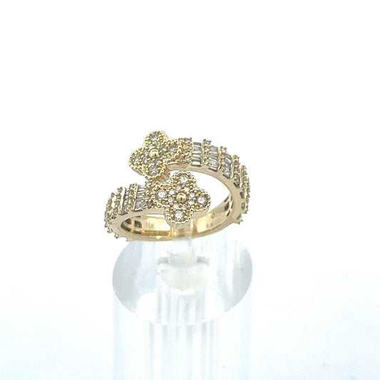 1.4CTW BAGUETTE DIAMOND CLOVE MOTIF BAND RING