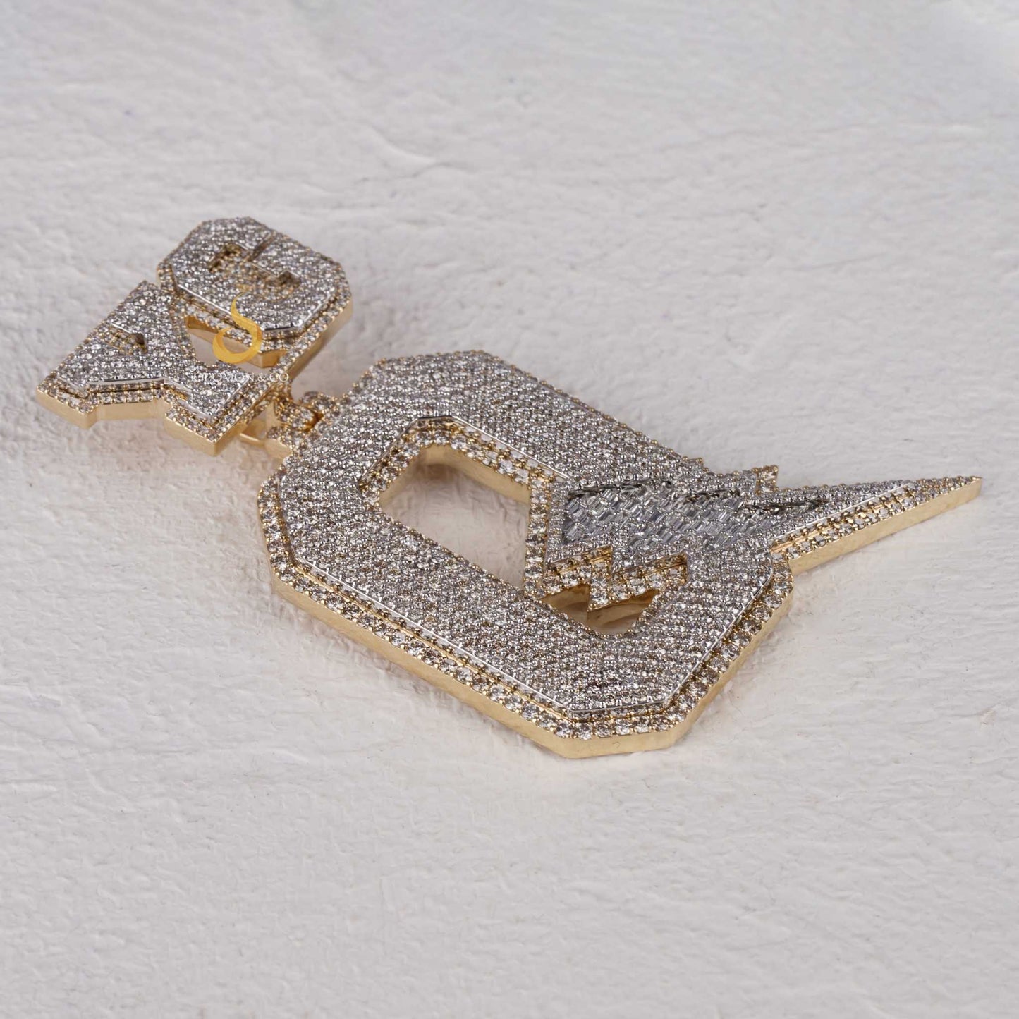 Custom YG Q Lightning Bolt Round Diamond Hip Hop Pendant