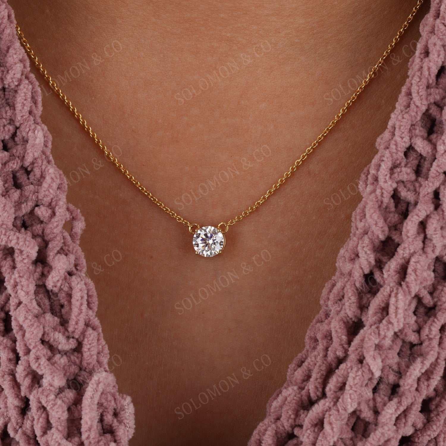 Round Shape Moissanite Pendant Necklace Forth