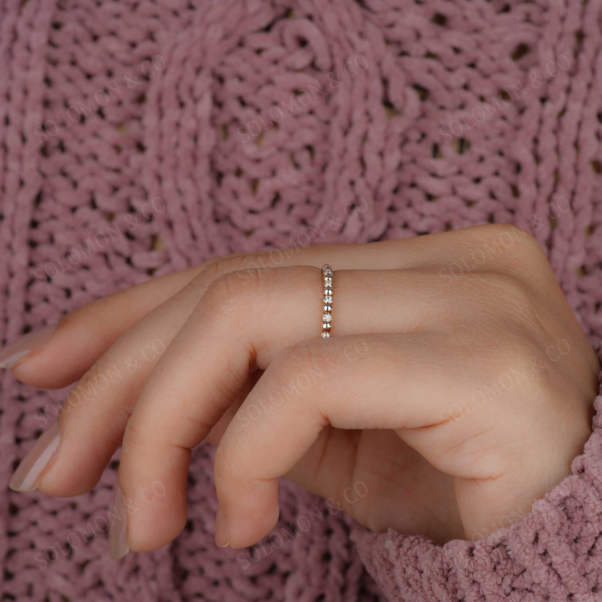 Bezel Round and Beaded Delicate Wedding Ring