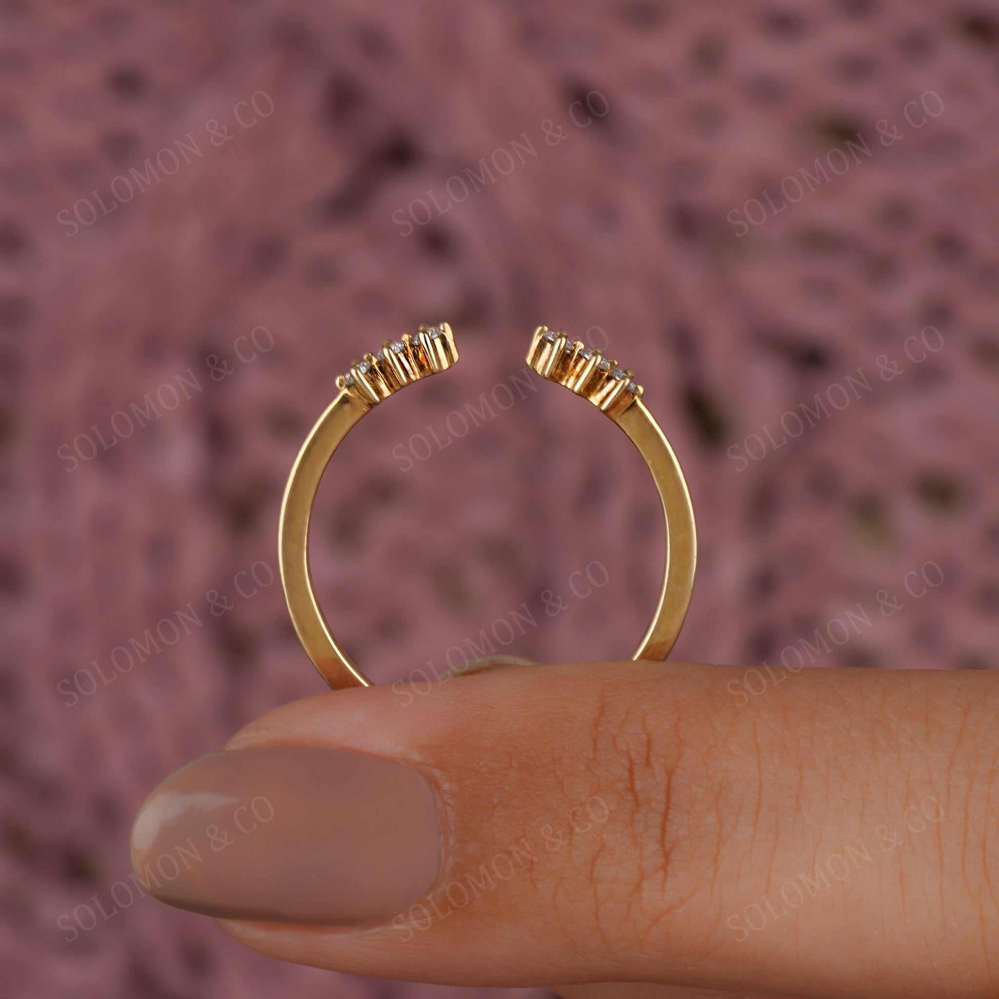 Round Diamond Open Gap Wedding Ring