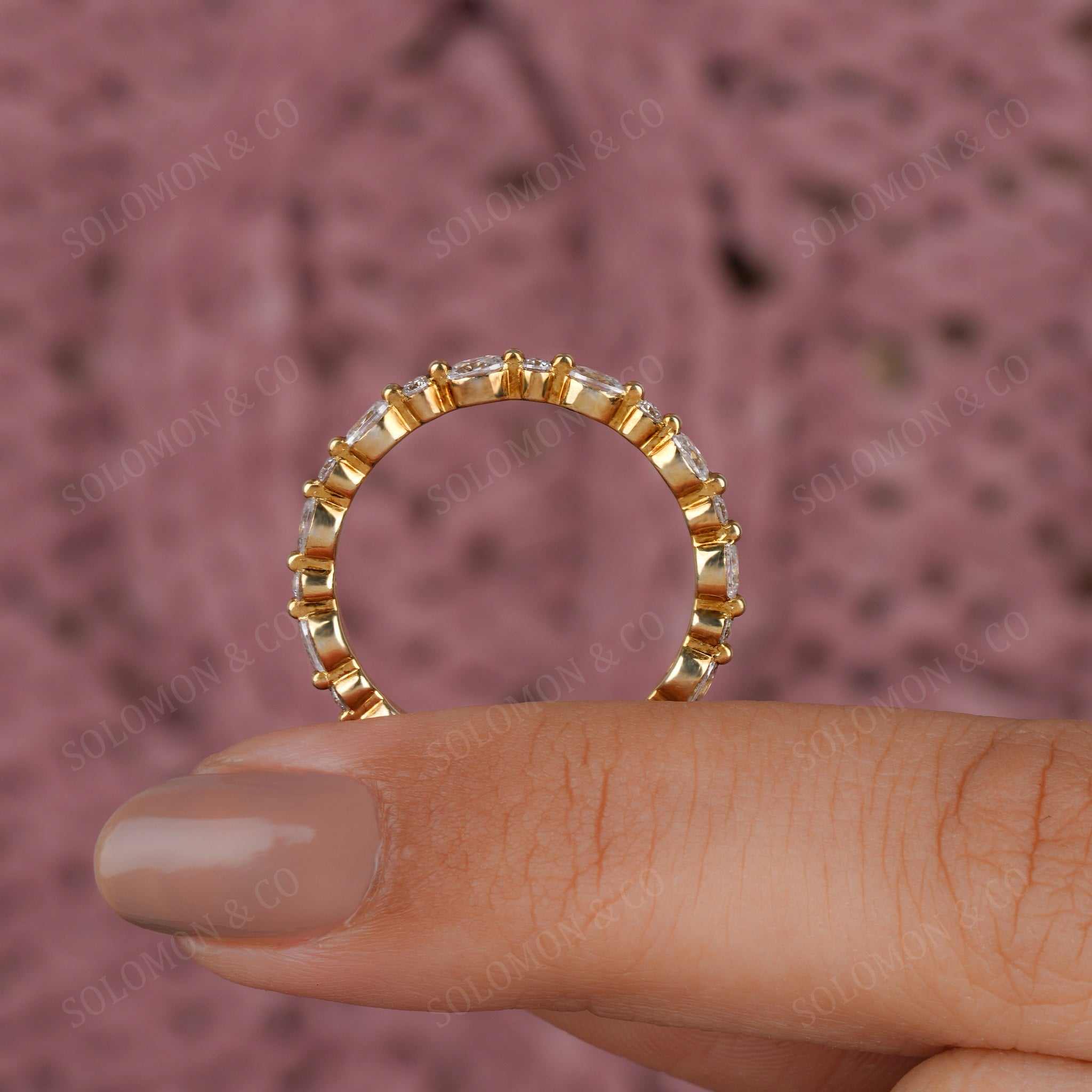 Alternating Oval Round Stackable Band