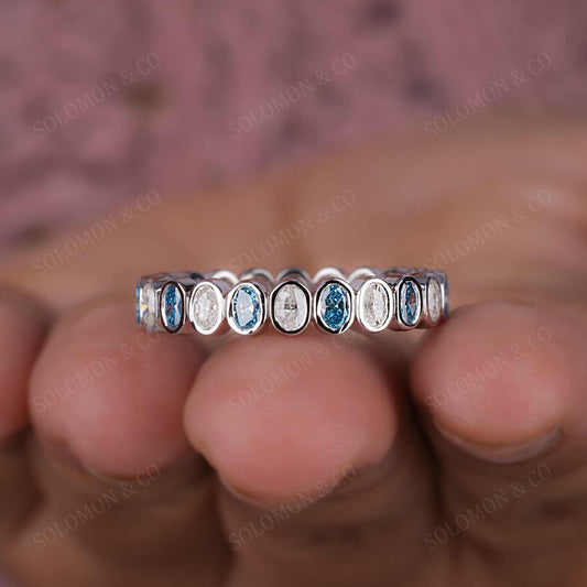 Unique Alternating Blue and White Oval Diamond Wedding Band