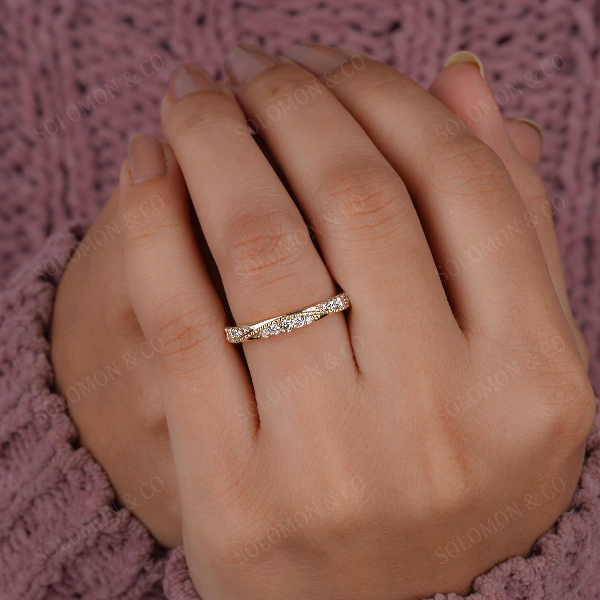 Milgrain Vintage Twisted Inspired Gold Round Diamond Ring