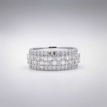 2.8 CTW Diamond Ring – 14K Gold