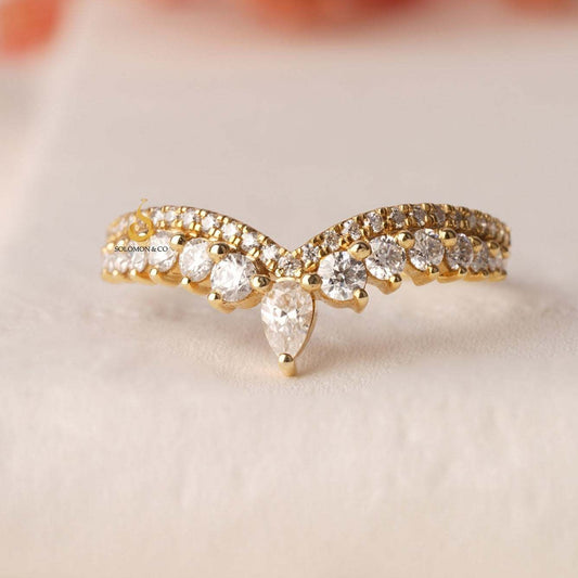Vintage Chevron Wedding Ring