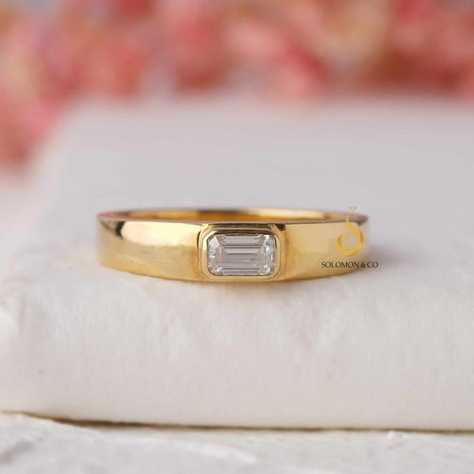Single Diamond Round Dome Ring