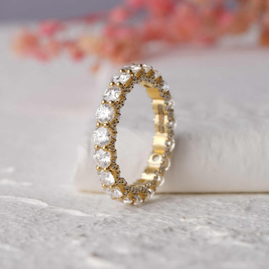U Shaped Prongs 3D Round Wedding Ring