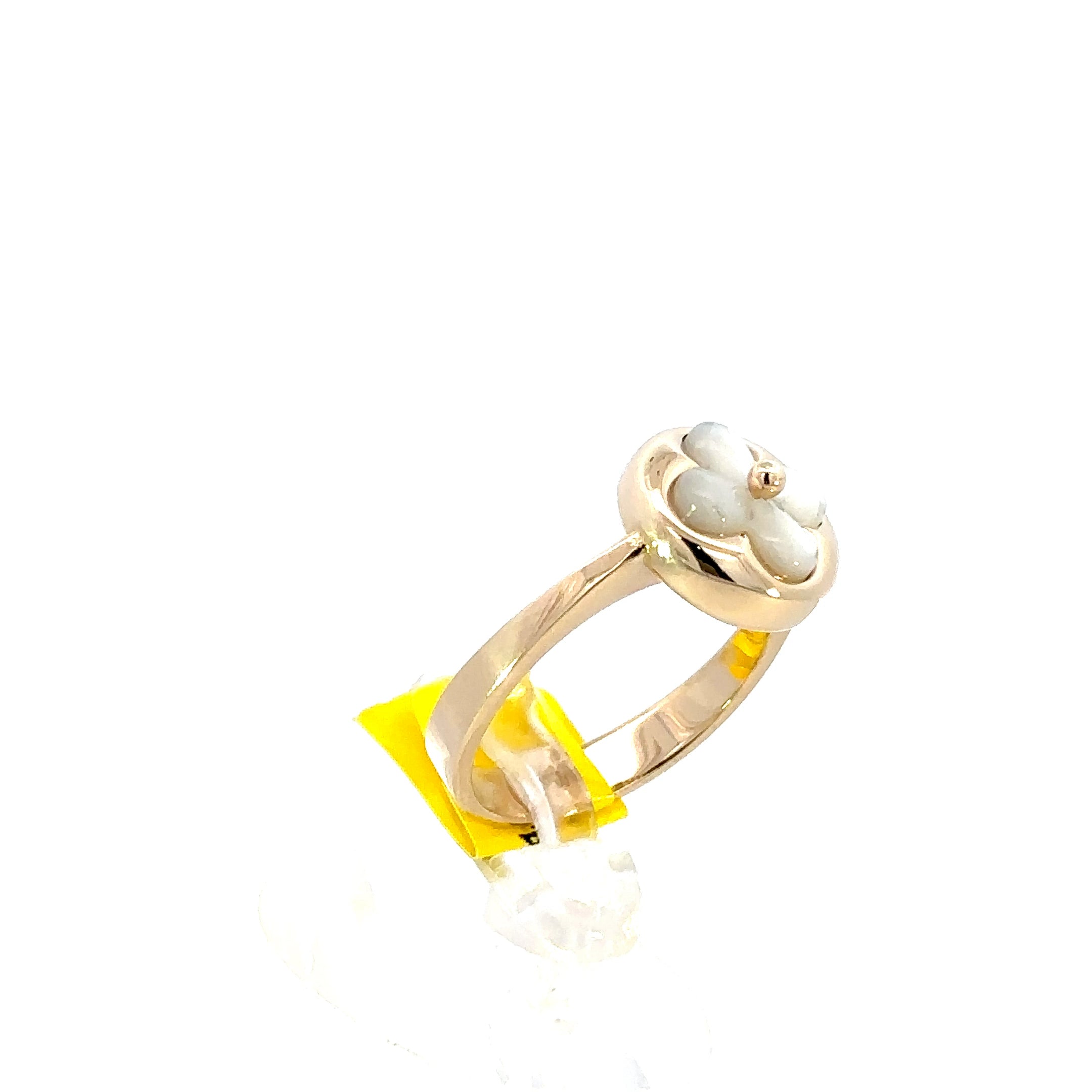 14K GOLD FLOWER MOTIF RING