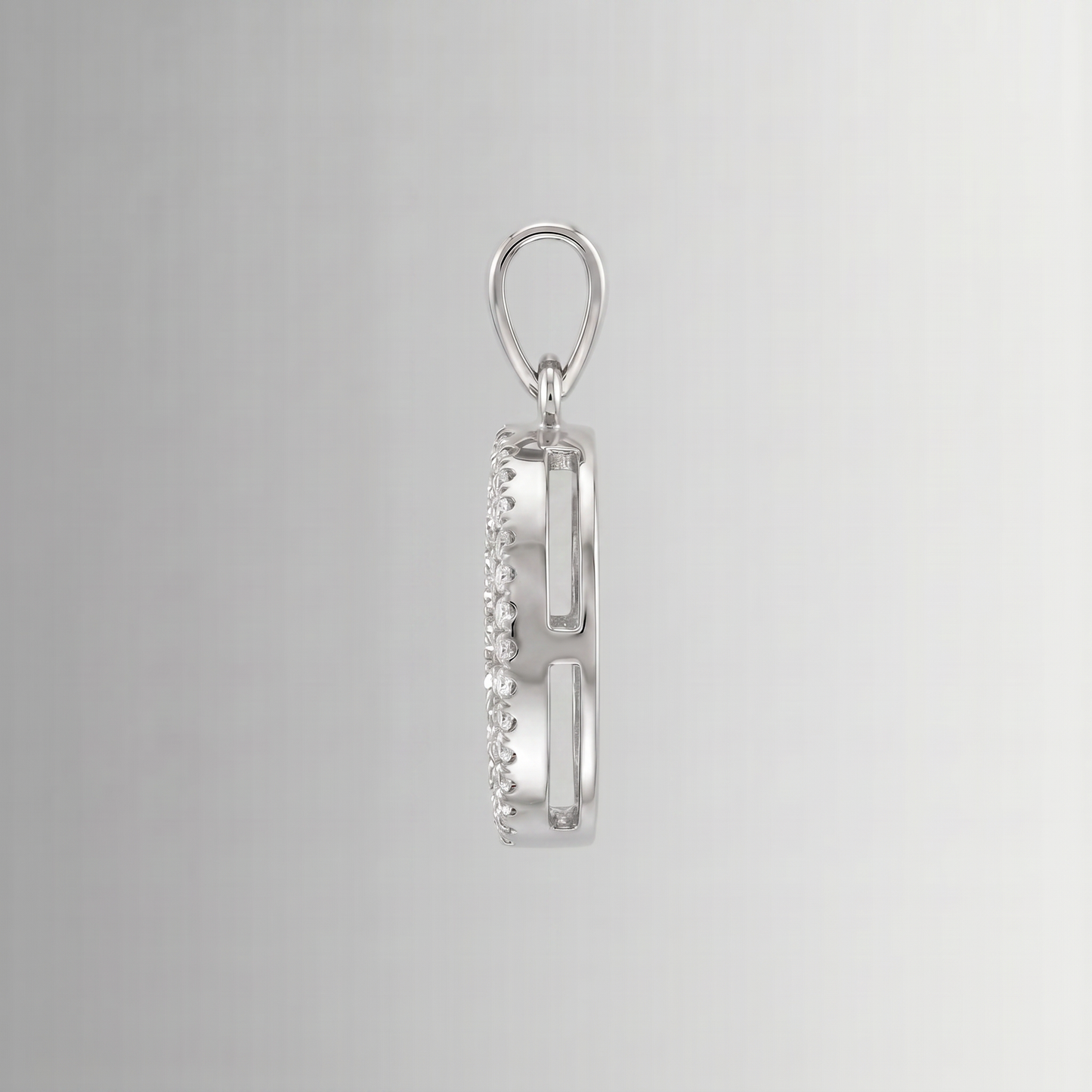 0.57 CTW Diamond Pendant – 10K Gold