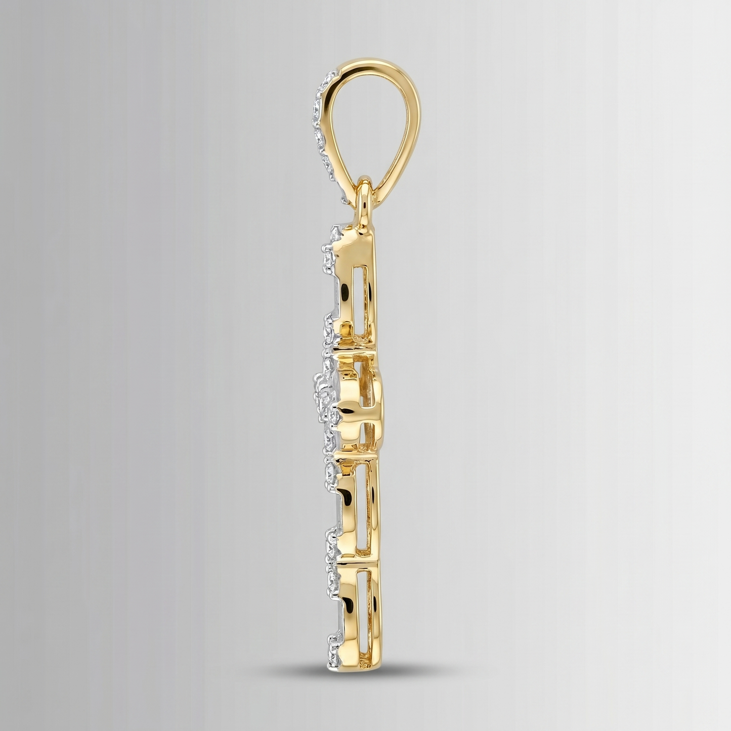 0.82 CTW Diamond Pendant – 10K Gold